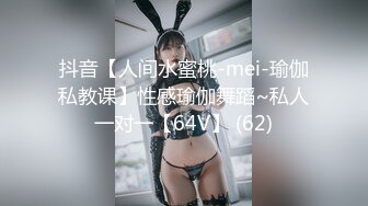 小宝寻花牛仔裤性感网红脸妹子，口交舔弄近距离拍摄侧入猛操晃动奶子，被操的呻吟连连非常诱人