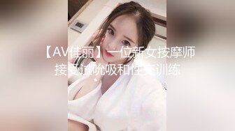 黑丝少妇露脸跟大哥激情啪啪，口交大鸡巴舔弄着蛋蛋真刺激，无套让大哥爆草主动上位抽插，最后全射在嘴里