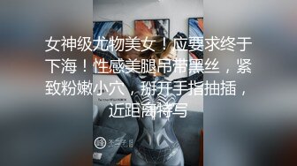  酒店偷拍大叔开房操美少妇，先按摩调情一番，压在身上一顿输出，张开双腿搂腰爆操