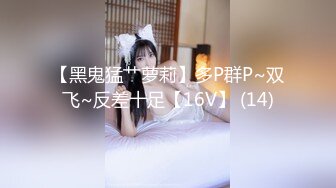 【新片速遞】家庭摄像头偷窥漂亮美眉换衣服 大白天开着门 你说她是怕别人看到呢还是希望被人看到 