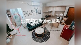 允爾 大理旅拍寫真 性感白色輕透收身上衣 原色絲襪 豐腴婀娜姿態美輪美奐的嫵媚