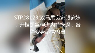 最新OF流出美人 Aom_yumi 女神竟然也这么淫荡 能干一炮不枉人间走一回