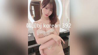 【新片速遞】渣女小黄毛露脸镜头前发骚，自慰呻吟特写逼逼，给小哥口交大鸡巴，让小哥无套爆草，呻吟可射，射在小肚子上[1.96G/MP4/02:55:34]